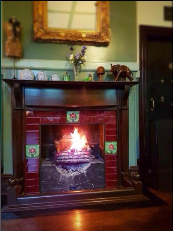 هات هيد The Old Bank Gladstone Licensed Restaurant & Boutique Accommodation المظهر الخارجي الصورة